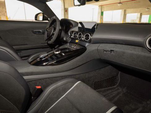 Used 2020 Mercedes-Benz AMG GT R image 19