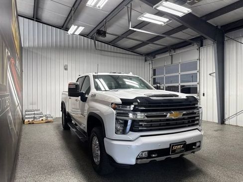 Used 2022 Chevrolet Silverado 2500 High Country w/ LPO, Hitch Package AWD/4WD image 19