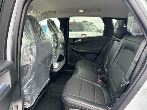 New 2026 Ford Escape PHEV FWD image 4