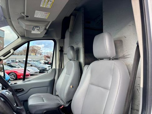 Used 2015 Ford Transit 250 130 Medium Roof image 14