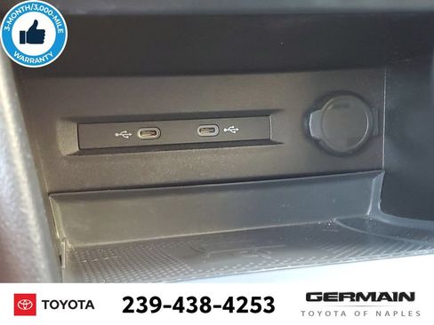 Used 2022 Volkswagen Taos SE AWD/4WD image 31