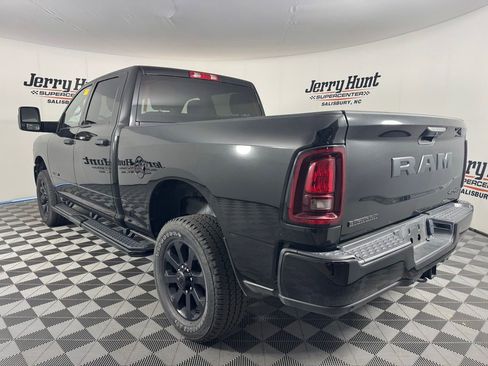 Used 2025 RAM 2500 Big Horn AWD/4WD image 9