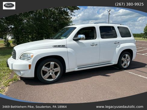 Used 2010 Chevrolet HHR LT w/ LT Preferred Equipment Group image 2