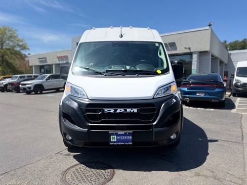 Used 2025 RAM ProMaster 2500 w/ Convenience Group FWD image 9