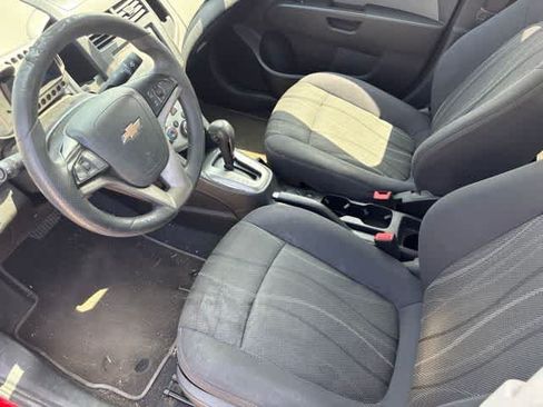 Used 2015 Chevrolet Sonic LT FWD image 9
