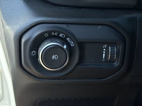 Used 2023 Jeep Wrangler Unlimited Sport w/ Sun And Sound Package AWD/4WD image 32