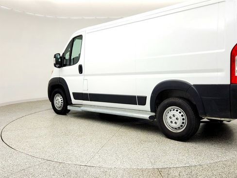 Used 2025 RAM ProMaster 2500 w/ U-Haul Equipment Group FWD image 7