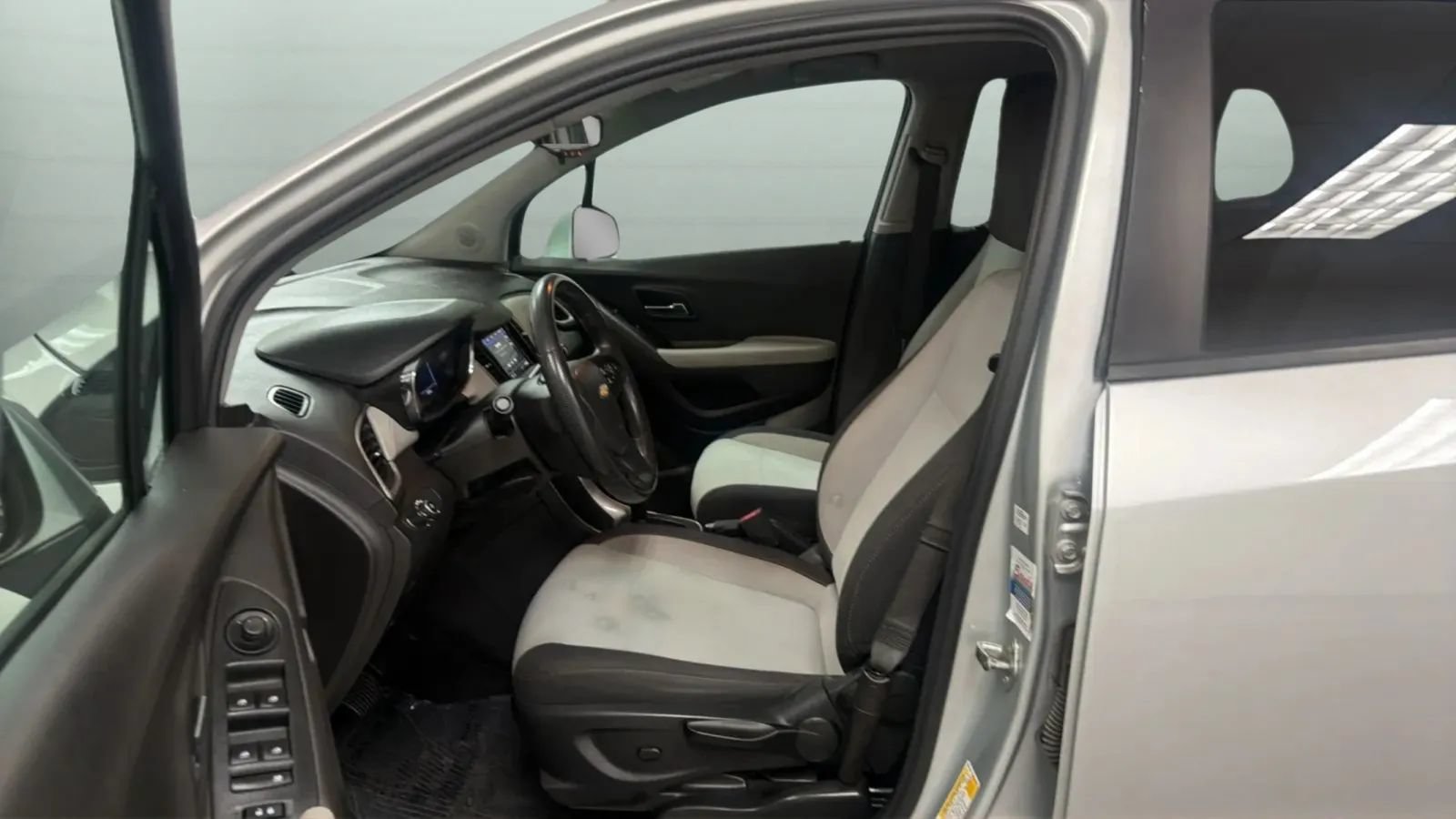 Used 2020 Chevrolet Trax LS w/ Tint and Cruise Package FWD image 20