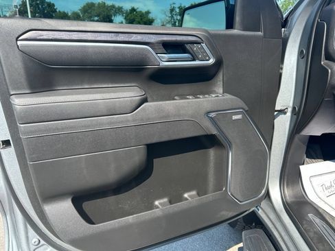 Used 2025 Chevrolet Silverado 1500 LTZ AWD/4WD image 11