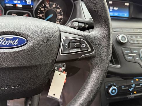 Used 2018 Ford Focus SE image 19