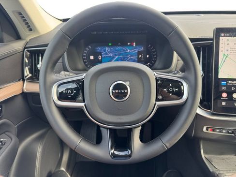 Certified 2025 Volvo XC90 B5 Core AWD/4WD image 14