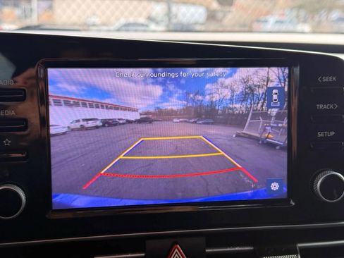 Used 2022 Hyundai Elantra SEL w/ Convenience Package image 38