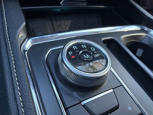 Used 2023 Ford Expedition XLT image 33