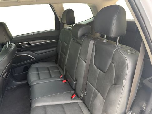 Used 2025 Kia Telluride EX FWD image 22