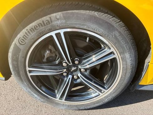 Used 2024 Ford Mustang Coupe RWD image 11