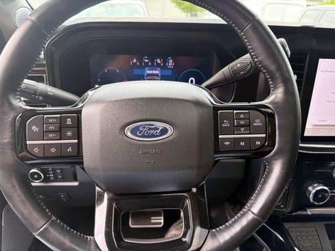 Used 2024 Ford F250 Lariat w/ Lariat Ultimate Package AWD/4WD image 32
