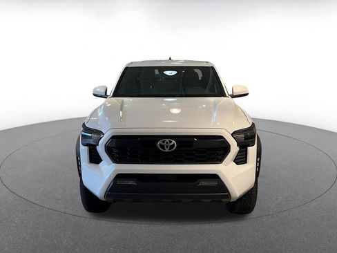 Used 2025 Toyota Tacoma TRD Off-Road image 4