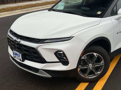 Used 2024 Chevrolet Blazer LT w/ Driver Confidence Package image 8