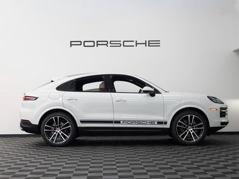 New 2026 Porsche Cayenne Coupe AWD/4WD image 7