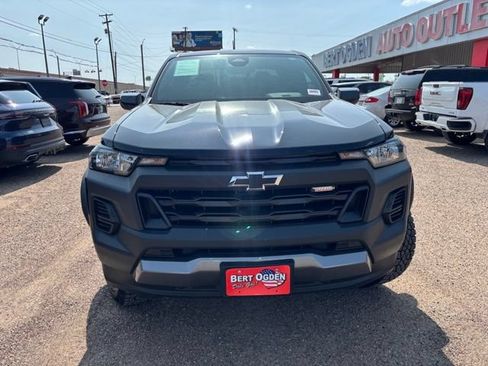 Used 2025 Chevrolet Colorado Trail Boss AWD/4WD image 2
