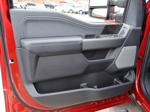 New 2025 Ford F250 Lariat w/ Lariat Ultimate Package image 25