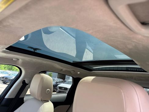 Used 2019 Jaguar F-PACE Premium AWD/4WD image 7