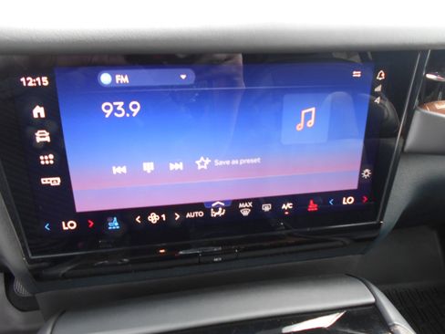 Used 2025 Lincoln Navigator L Black Label image 11