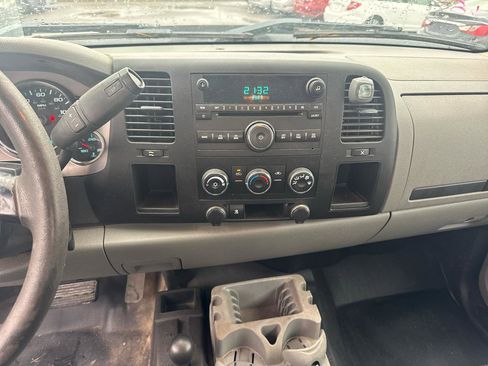 Used 2011 GMC Sierra 2500 W/T image 10