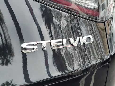 Used 2024 Alfa Romeo Stelvio Sprint RWD image 23