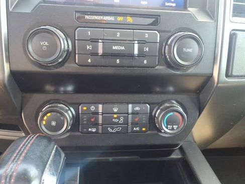 Used 2020 Ford F150 XLT w/ Equipment Group 302A Luxury AWD/4WD image 19