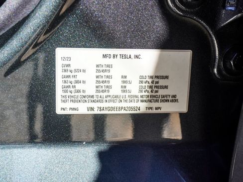 Used 2023 Tesla Model Y Long Range AWD/4WD image 35