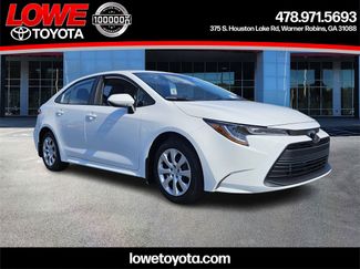 Used 2025 Toyota Corolla LE image 1