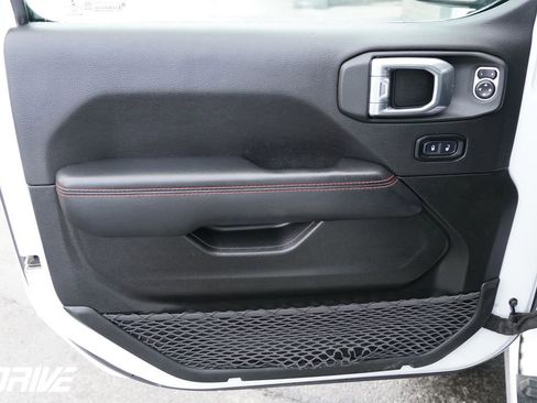 Used 2022 Jeep Gladiator Rubicon w/ Trailer Tow Package image 18