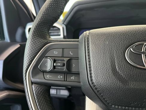 Used 2024 Toyota Tacoma TRD Sport w/ TRD Sport Upgrade Package AWD/4WD image 6