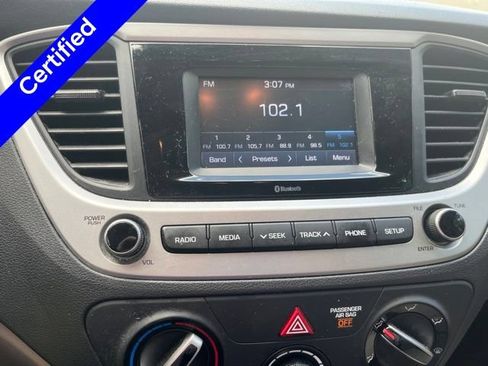 Used 2022 Hyundai Accent SE FWD image 6