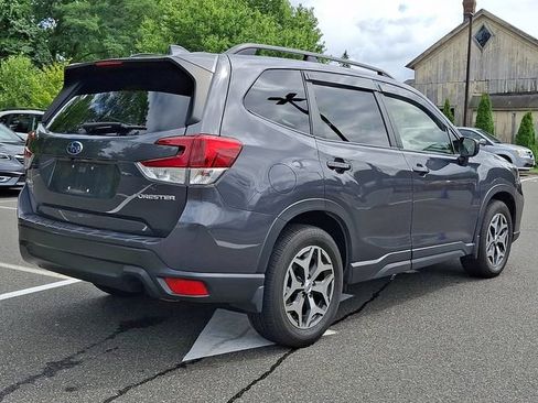 Used 2020 Subaru Forester Premium AWD/4WD image 6