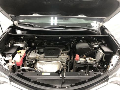 Used 2018 Toyota RAV4 Limited image 24