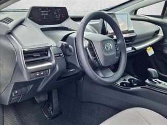 New 2026 Toyota Prius LE video 3