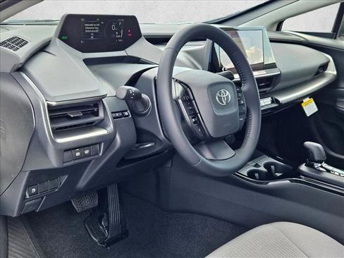 New 2026 Toyota Prius LE image 3