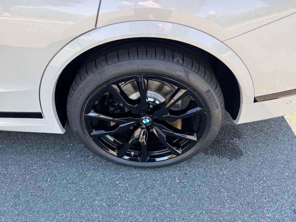 New 2027 BMW X7 xDrive40i w/ Executive Package AWD/4WD image 22