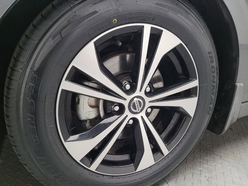 Used 2020 Nissan Sentra SV FWD image 31