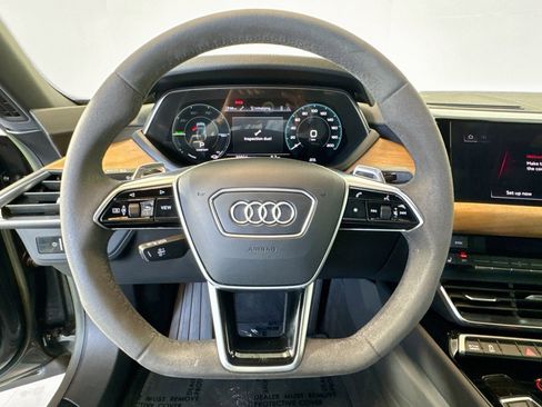 Used 2023 Audi e-tron GT Premium Plus image 11