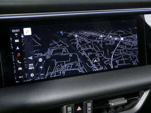 Certified 2025 Porsche Macan Electric image 15