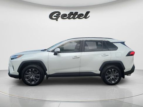 Used 2025 Toyota RAV4 Limited w/ Advanced Technology Package AWD/4WD image 8