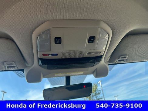 Used 2019 Subaru Ascent Premium image 29