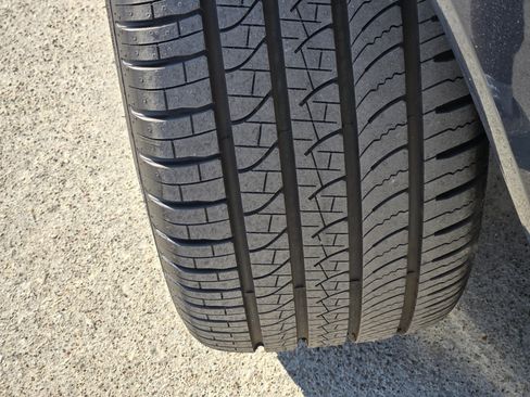 New 2026 Volvo XC90 B6 Plus image 13