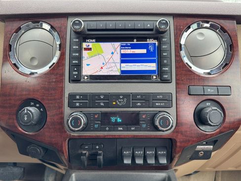 Used 2011 Ford F350 King Ranch w/ King Ranch w/Chrome Pkg AWD/4WD image 22