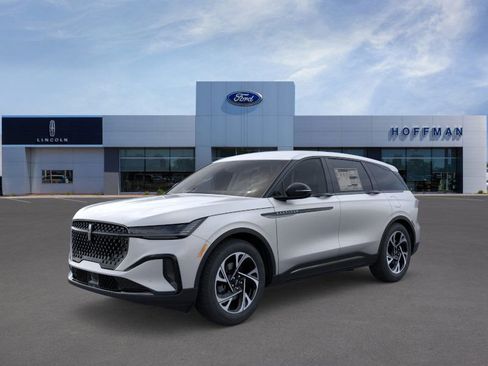 New 2025 Lincoln Nautilus Premier w/ Jet Appearance Package image 1