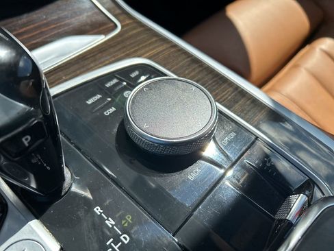 Used 2021 BMW X7 xDrive40i w/ M Sport Package image 48