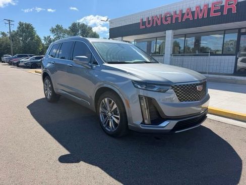 Used 2025 Cadillac XT6 Premium Luxury AWD/4WD image 4